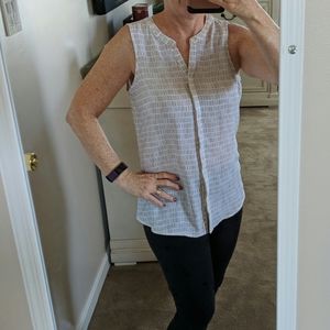 Apt 9 sleeveless  cream/white button up tunic